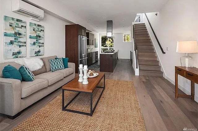 Kitchen and living