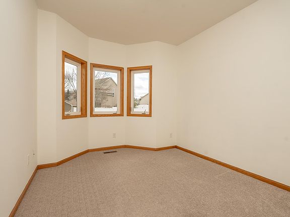 5th image of 1515 Jillian St SE