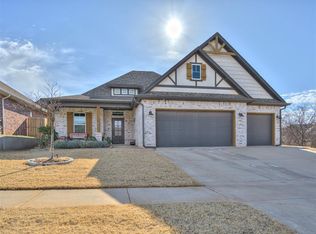 11604 NW 105th St, Yukon, OK 73099