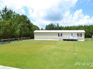 6995 Daphane Dr, Loris, SC 29569