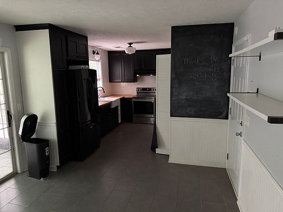 5th image of 2421 Trellis Ct