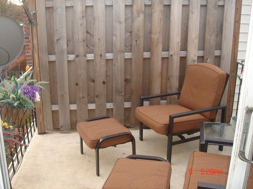 Deck for entertaining