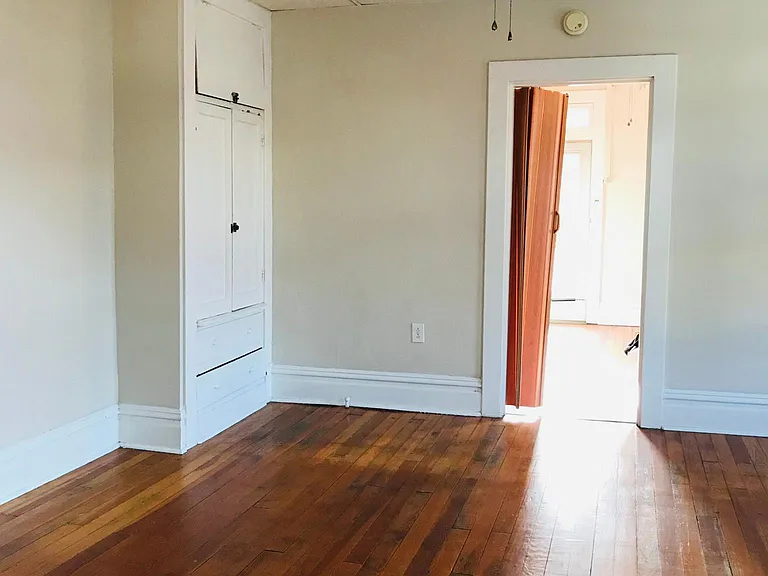 1317 Broadway Ave #2 — Photo 6