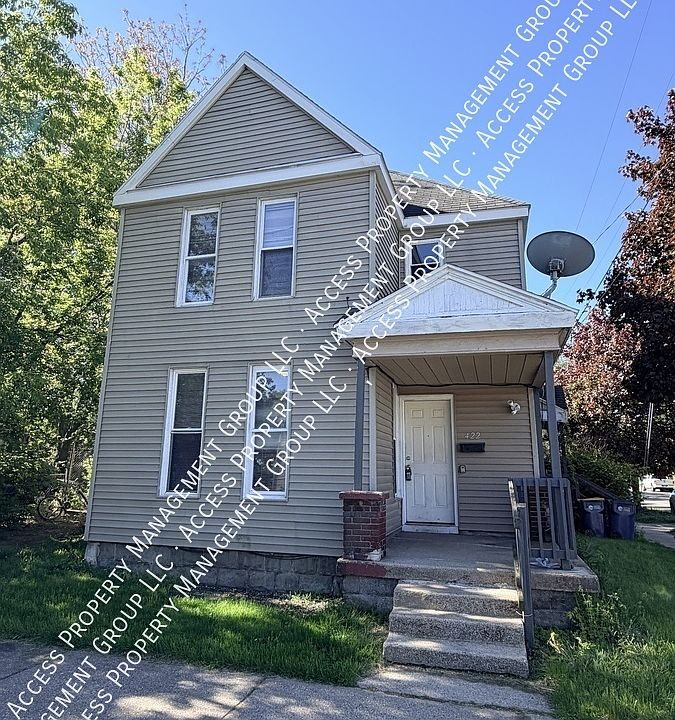 1st image of 422 5th St NW