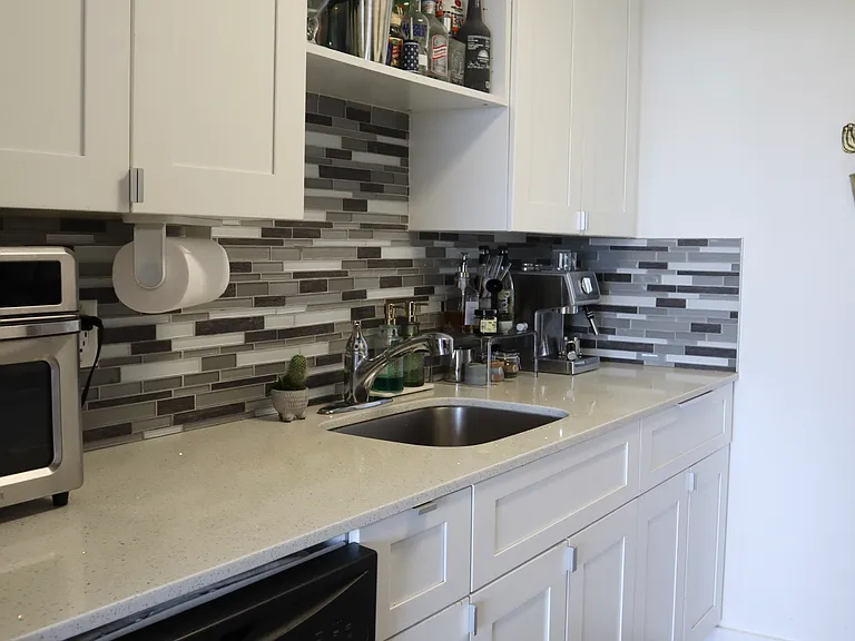 2350 NE 135th St #607 — Photo 11