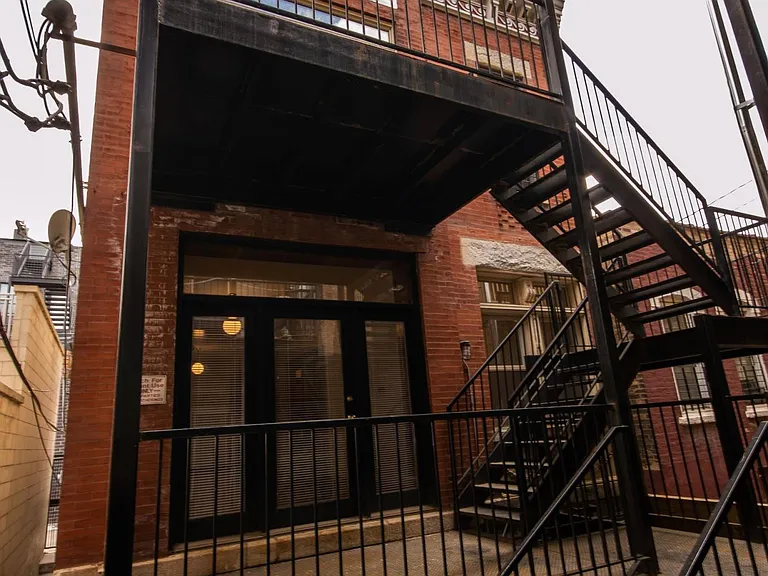 1936 N Sheffield Ave #2R — Photo 8