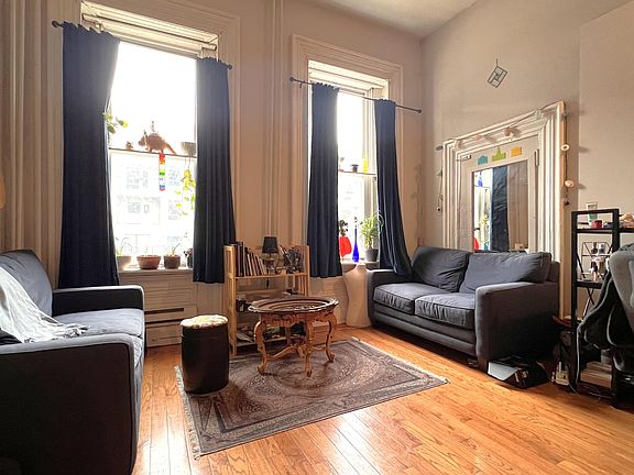 2nd image of 1531 W Girard Ave APT 1F