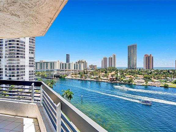 2nd image of 19101 Mystic Pointe Dr APT 1712