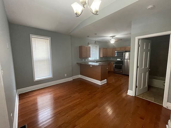 Living Room/Kitchen