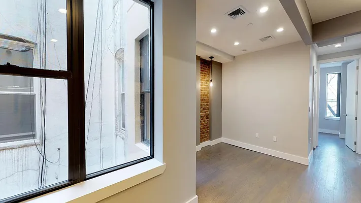 Rented by Zeetex Realty Corp | media 33