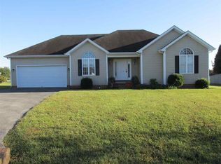 113 Kempton Ct, Bowling Green, KY 42104