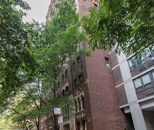 5th image of 2740 N Pine Grove Ave #1313