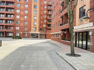 13702 Northern Blvd APT 8D, Flushing, NY 11354