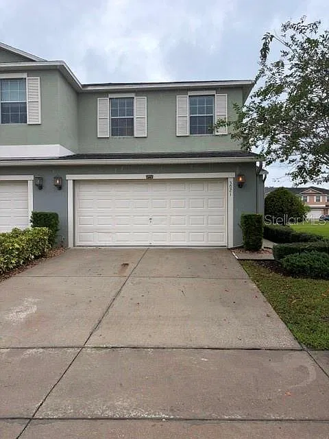 3 bed, 2.5 bath, 1649 sqft, $2,650 — Photo 1