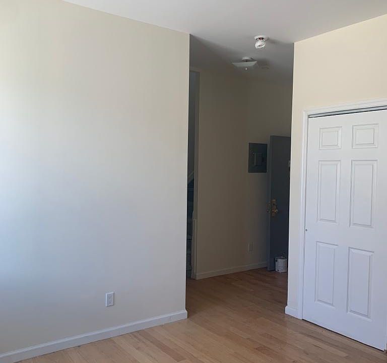 1st image of 8411 90th St Floor 1