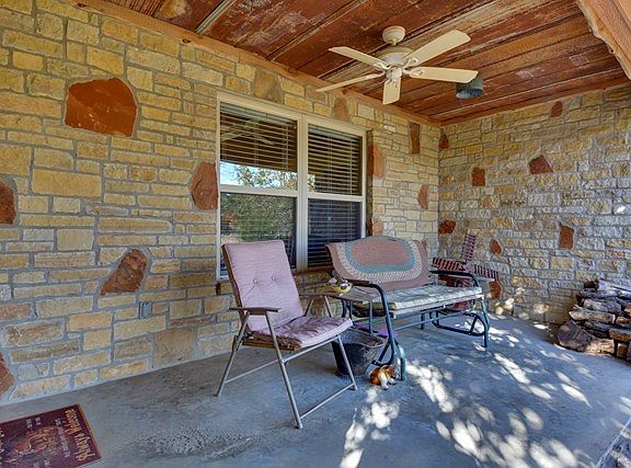 3rd image of 309 Griffin Ln