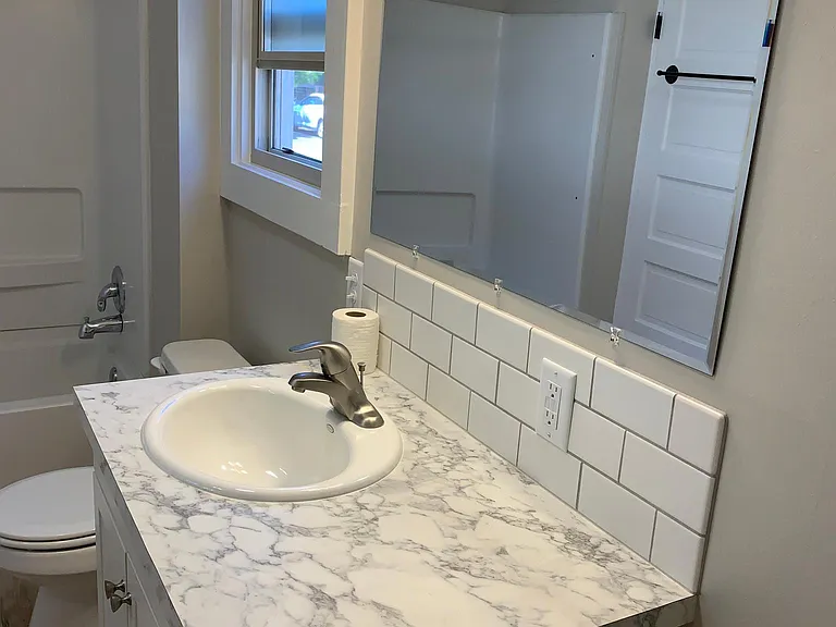 26 N Jefferson St — Photo 12