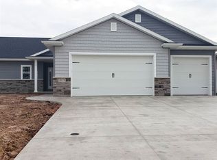 2079 W Heron Ln, Appleton, WI 54913