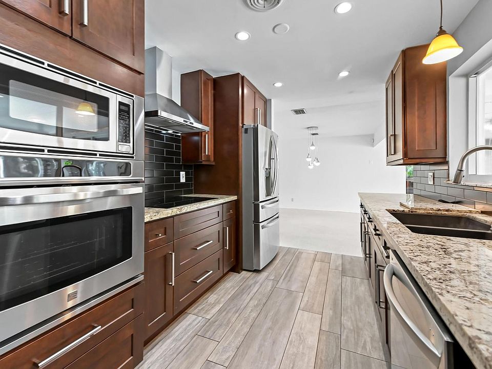 1st image of 999 NW 3rd Ave
