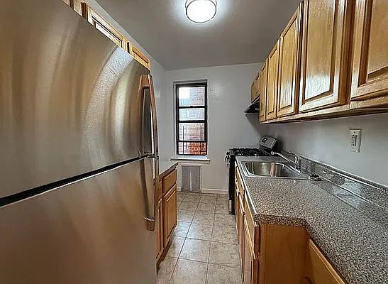4th image of 11145 76th Dr APT B5