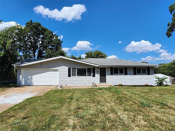 2nd image of 11839 Cynthia Dr