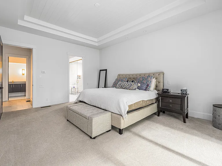 10119 Laurier Ln — Photo 35