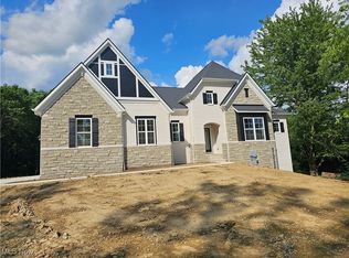 9195 Smith Rd, Litchfield, OH 44253