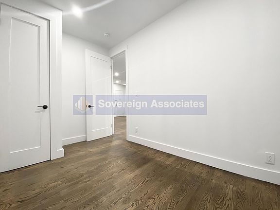 5th image of 3620 Broadway #27
