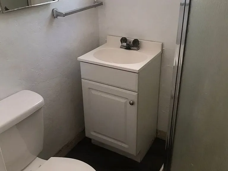 710 Normal Ave — Photo 6