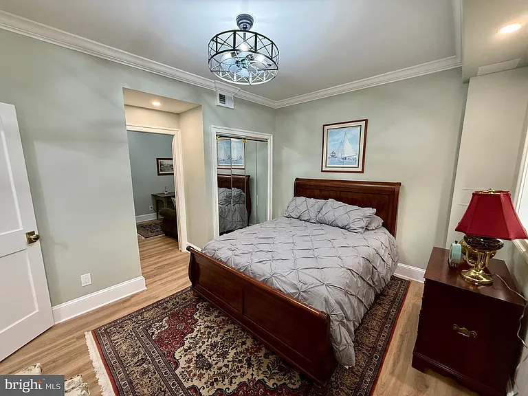 110 Annapolis St #B — Photo 9