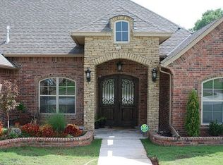 10701 San Lorenzo Dr, Oklahoma City, OK 73173