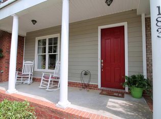 183 Augusta Ave, Pleasant View, TN 37146