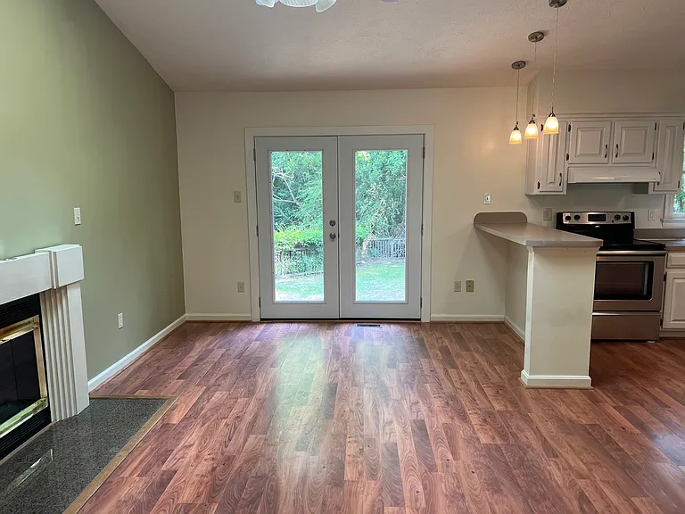 3940 Fox Hunt Trl — Photo 10