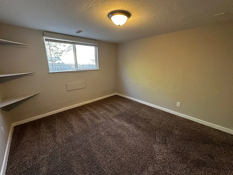 311 University Dr. — Photo 11