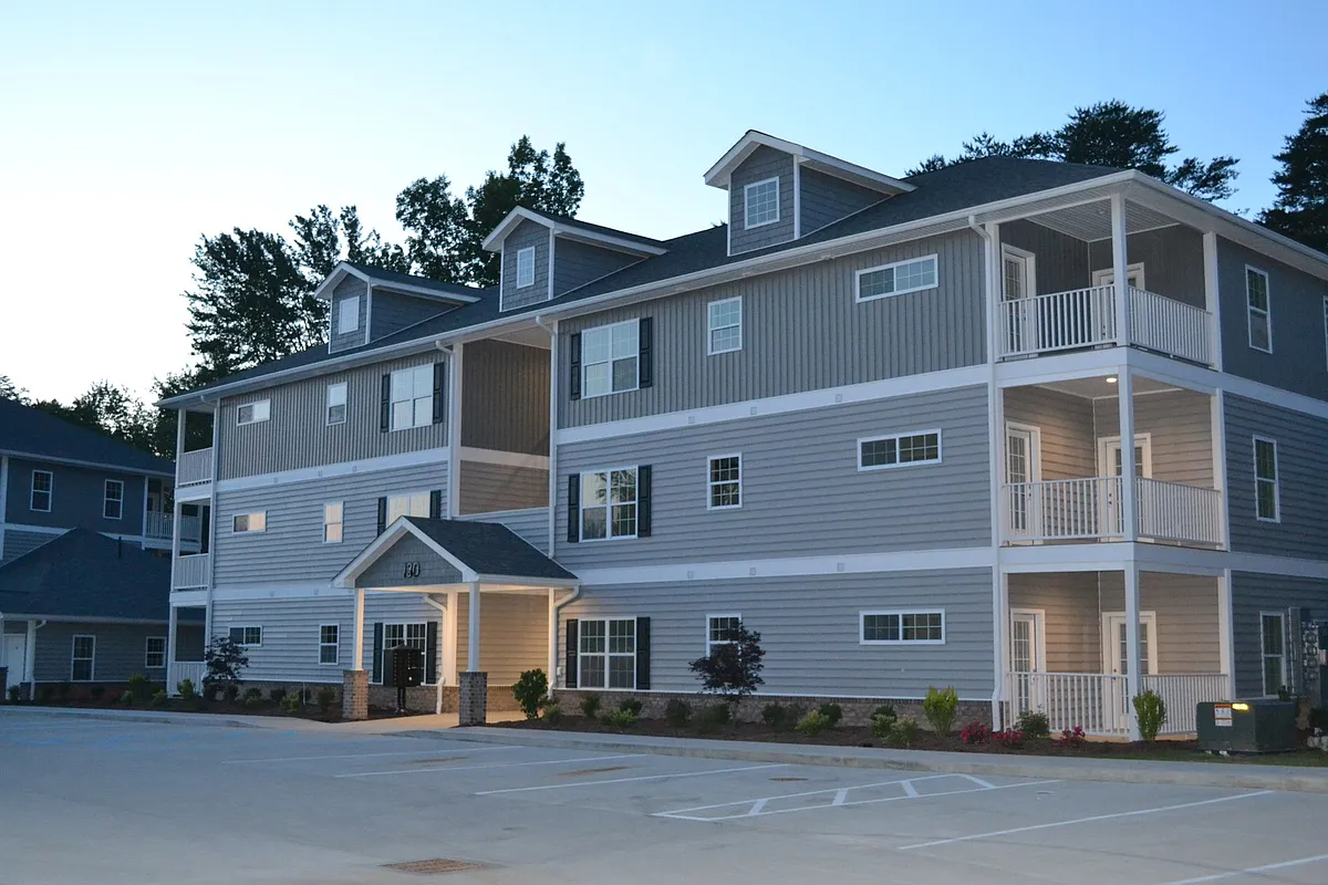 Building Photo - 130 Lambert Dr