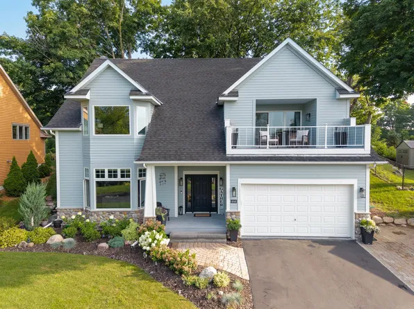 4646 Island View Dr, Mound, MN 55364