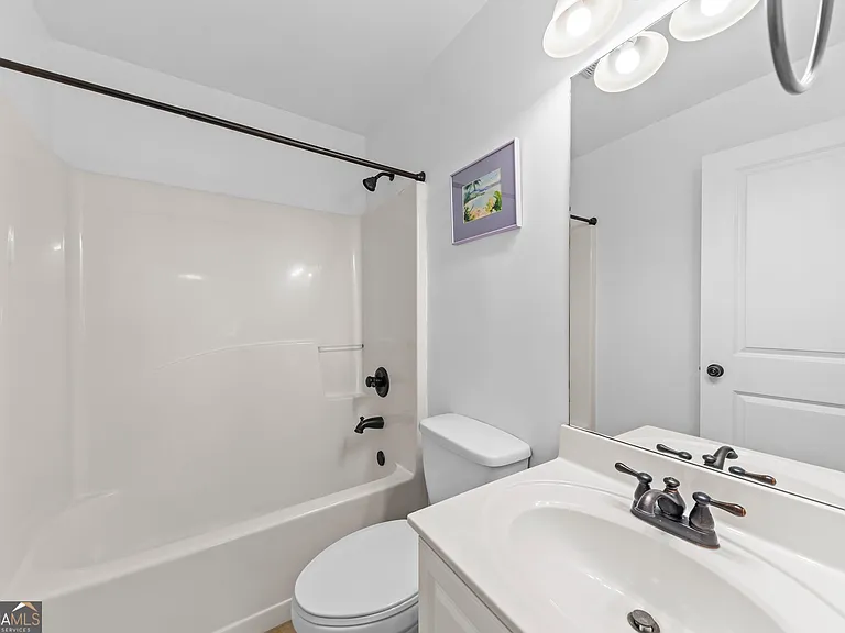 135 Idlewilde Dr — Photo 30