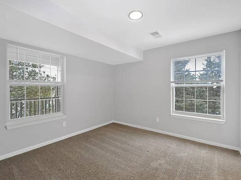 The Glens at Rolling Ridge — Photo 16