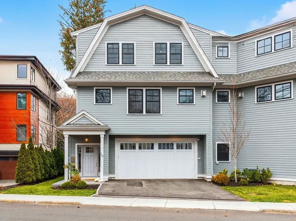 799 Heath St #2, Chestnut Hill, MA 02467