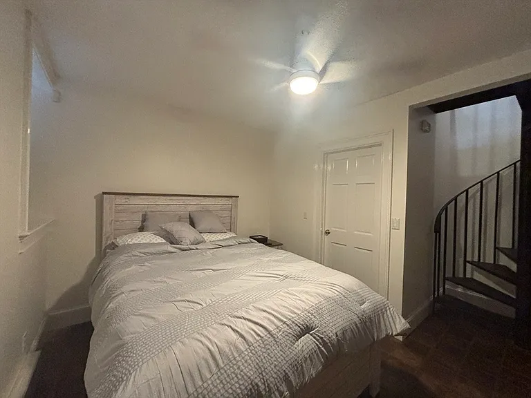 4 Powers Ct #A — Photo 7