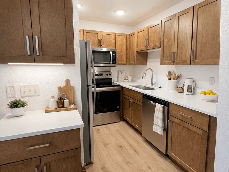 Brookfield Highlands Apartments 55+ — Photo 58