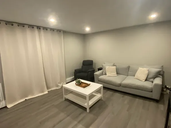 10 Chapel Hill Dr, Plymouth, MA 02360