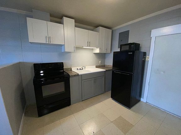 4th image of 111 Morton St #5
