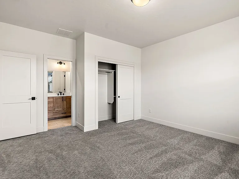 1806 N Black Elm Ln — Photo 6