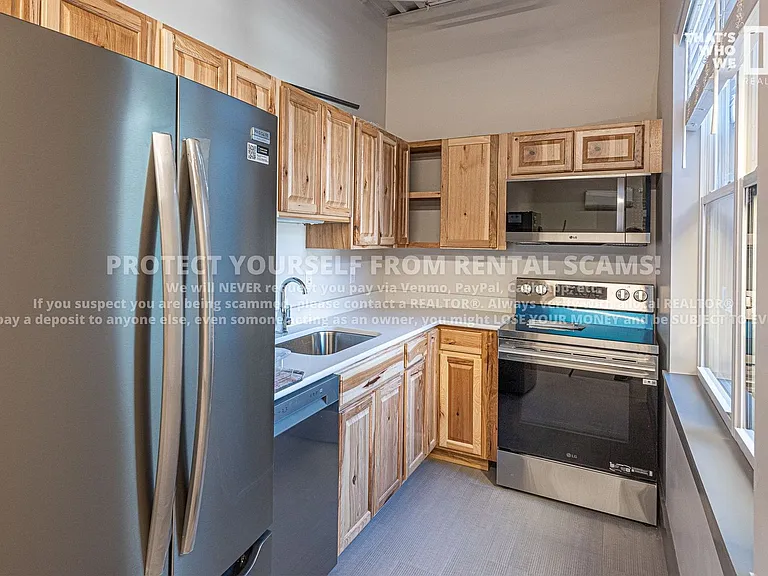 315 N Eureka Aly #5 — Photo 6