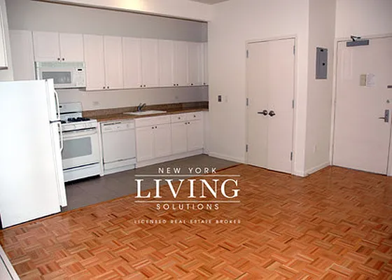 Rented by NY Living Solutions | media 14