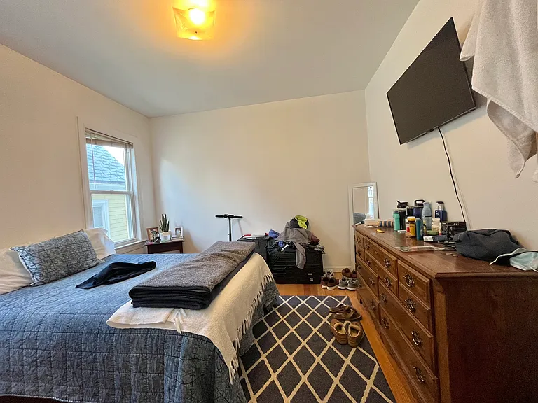 66 Brooks St #2 — Photo 7