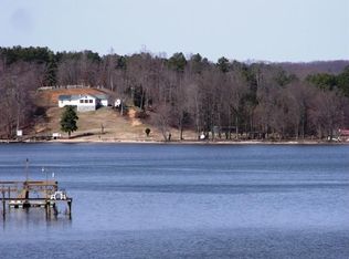 126 Upper Lake Dr, Statesville, NC 28677