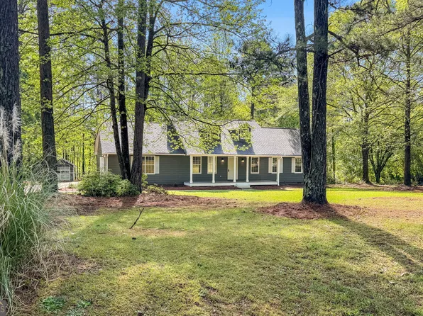 653 Locust Rd, Locust Grove, GA 30248