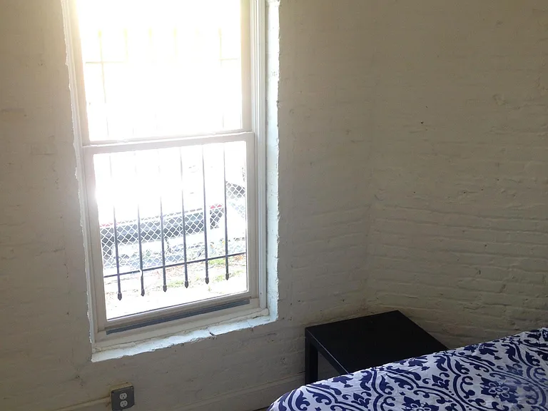 124 Trenton St #105 — Photo 16
